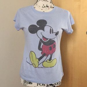 NWOT Walt Disney Mickey Mouse t-shirt